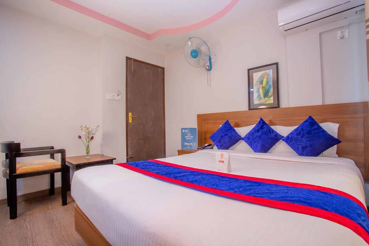 Oyo 136 Hotel Om Plaza Kathmandu Ngoại thất bức ảnh